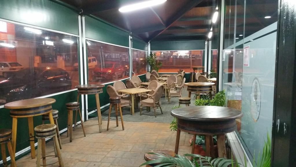 Hotel Leon La Palma Del Condado Eksteriør billede