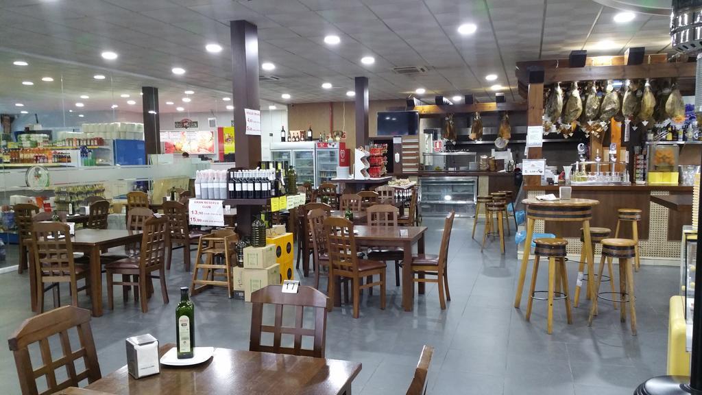 Hotel Leon La Palma Del Condado Eksteriør billede